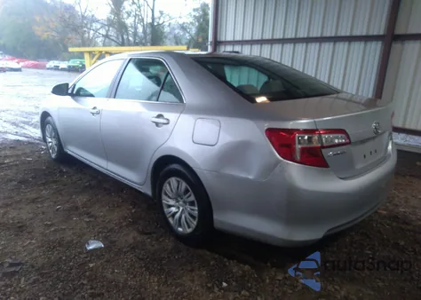 2012 Toyota Camry Le z USA, uszkodzony, nr VIN 4T1BF1FK2CU511773